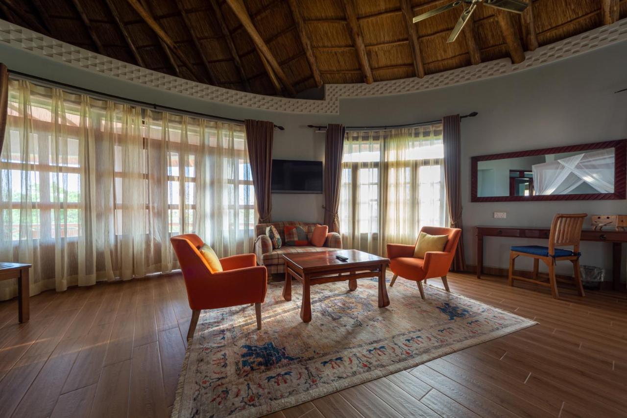 Emburara Farm Lodge Mbarara Exterior foto