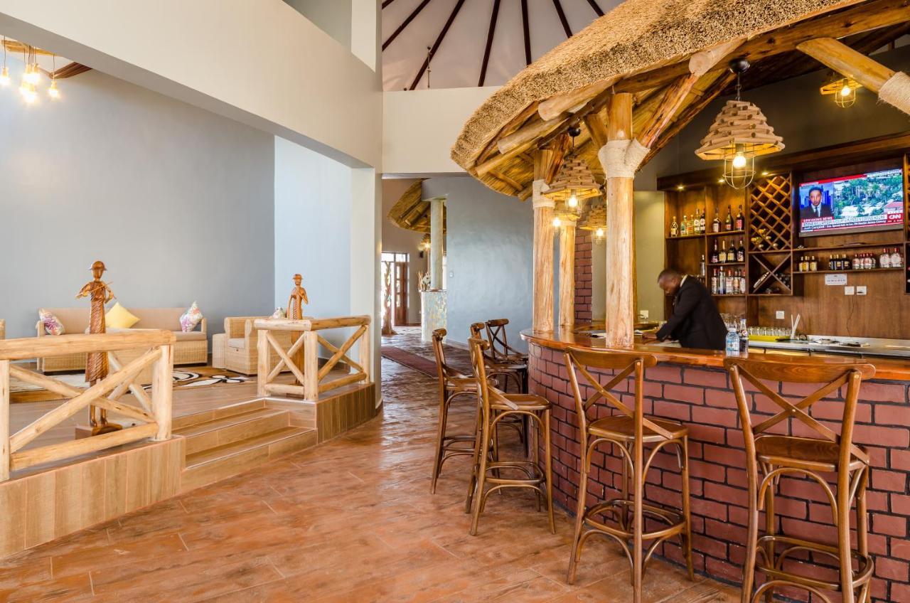 Emburara Farm Lodge Mbarara Exterior foto
