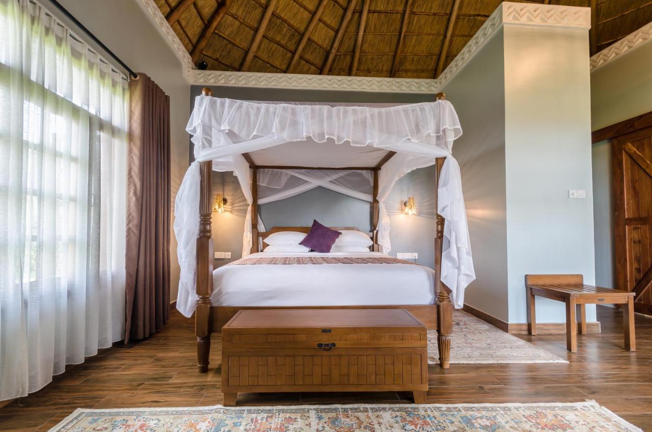 Emburara Farm Lodge Mbarara Exterior foto